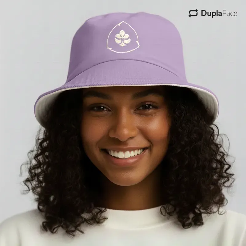 Bucket Hat Lilas e Branco