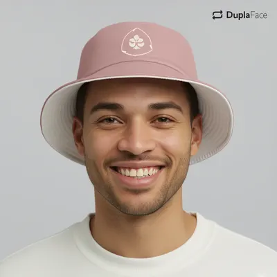 Bucket Hat Rosa e Branco