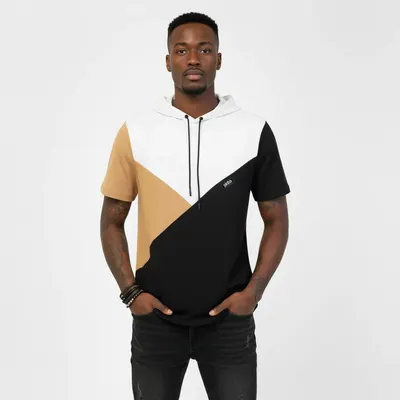 Camiseta Urban Com Capuz